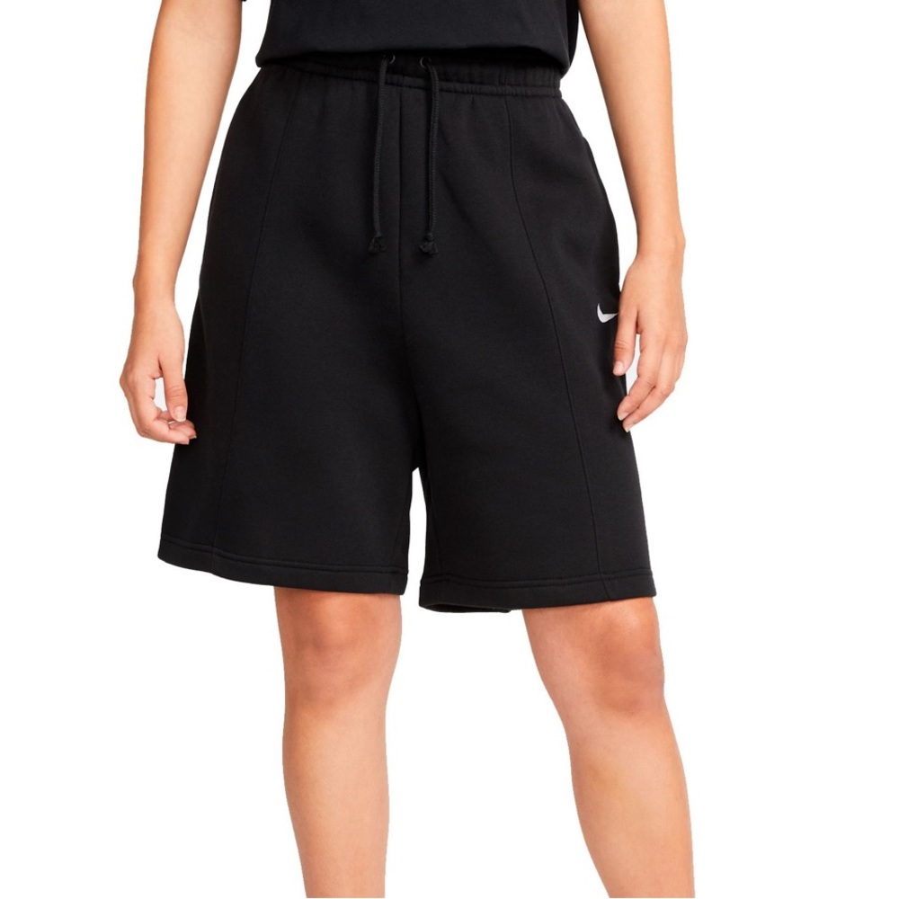 Nike Women's Sportswear Essential Fleece High-Rise Shorts, Black, Size S